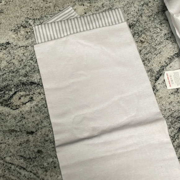 Receiving Blankets l QTY: 5 - Picture 6 of 7